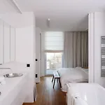 Ce *