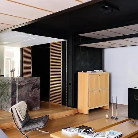 Ce Apartment *