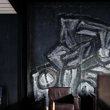 Ce Apartment
